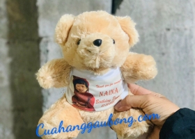 Cuahanggaubong.com sản xuất gấu bông in ảnh theo yêu cầu của khách hàng