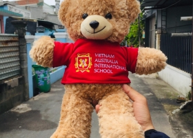 Cửa hàng gấu bông sản xuất gấu bông độc quyền cho Hệ thống trường Dân lập Quốc tế Việt Úc