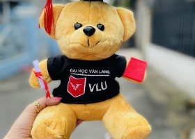 Cửa hàng gấu bông mang đến những món quà ý nghĩa cho Đại học Văn Lang